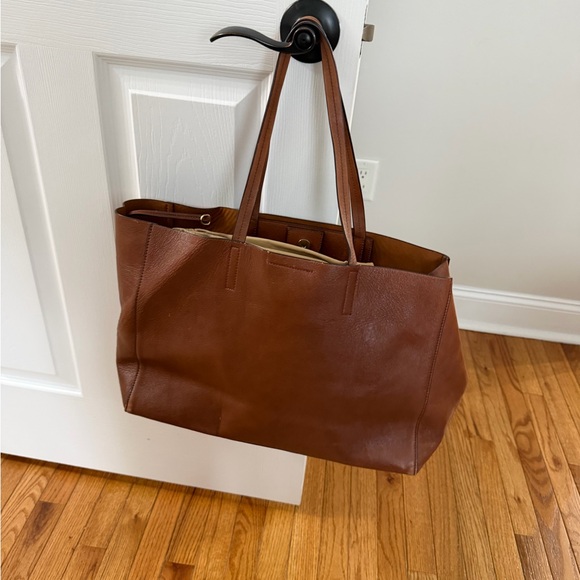 Banana Republic Accessories - Brown Leather Tote Bag
